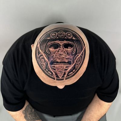 Read more about the article Blackwork Aztec calendar dome Tattoo by Goethe Silva — Los Angeles, CA