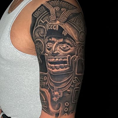 Read more about the article Blackwork Mictlantecuhtli (God od Underworld) Tattoo by Goethe Silva — Los Angeles, CA