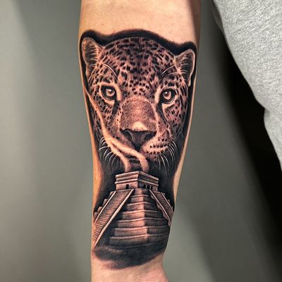 Read more about the article Realism Jaguar Tattoo by Goethe Silva — Los Angeles, CA