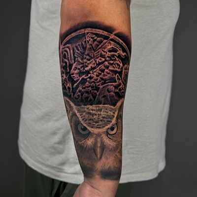 Read more about the article Illustrative Mayan Moon Tattoo by Goethe Silva — Los Angeles, CA