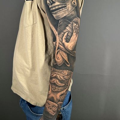 Read more about the article Illustrative Underworld theme sleeve Tattoo by Goethe Silva — Los Angeles, CA