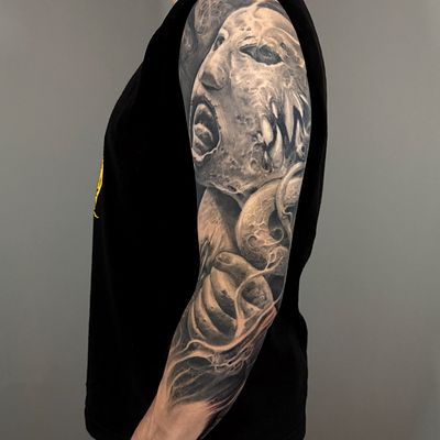 Read more about the article Realism Xipe totec (the flayed one) Life/death rebirth deity Tattoo by Goethe Silva — Los Angeles, CA