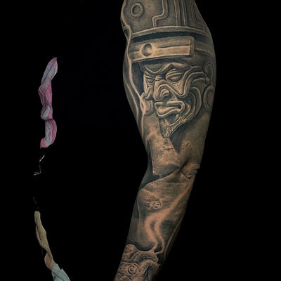 Read more about the article Blackwork Huehueteotl (fire deity) Tattoo by Goethe Silva — Los Angeles, CA
